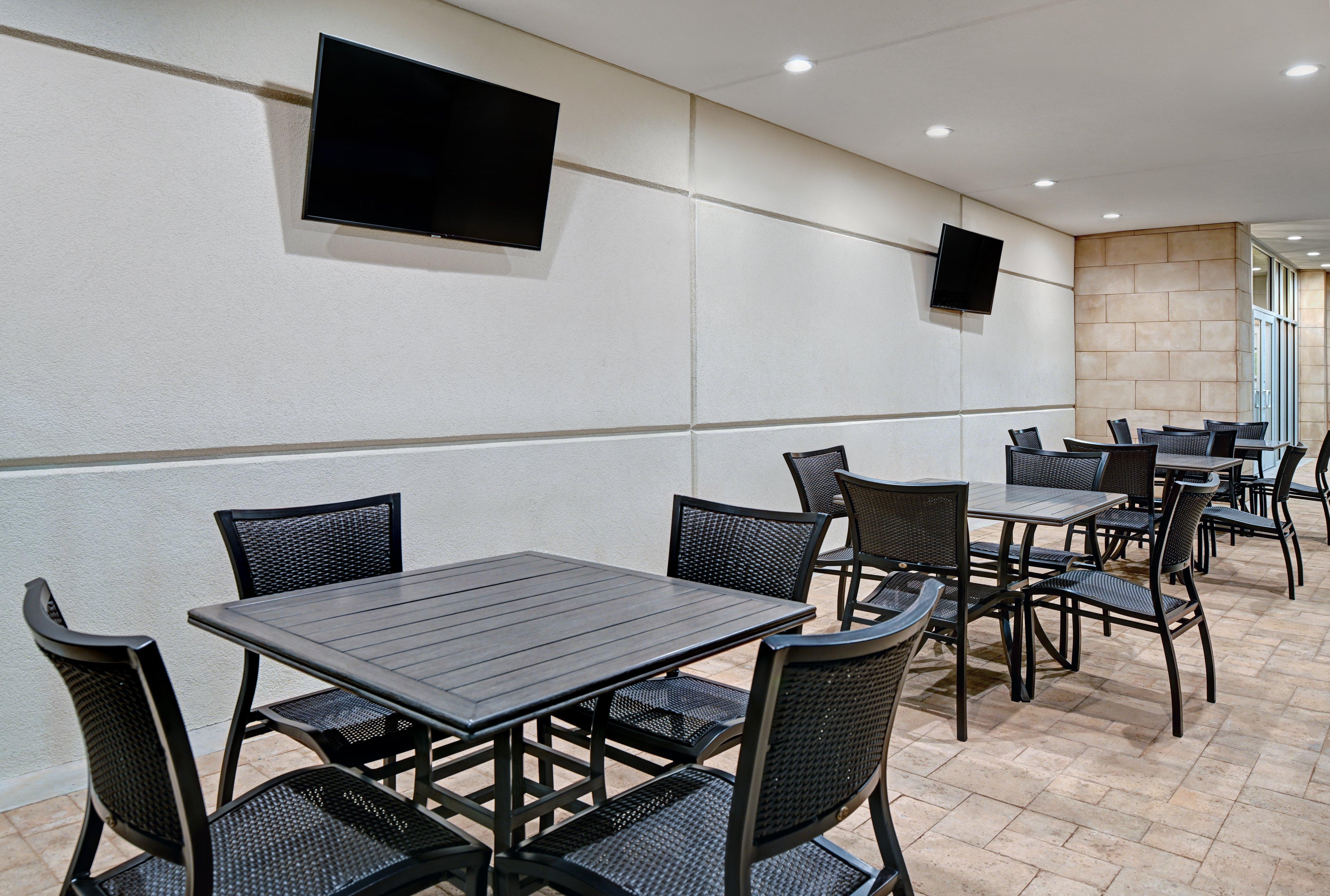 Holiday Inn Express & Suites Memorial - Citycentre, An Ihg Hotel Houston Exterior photo