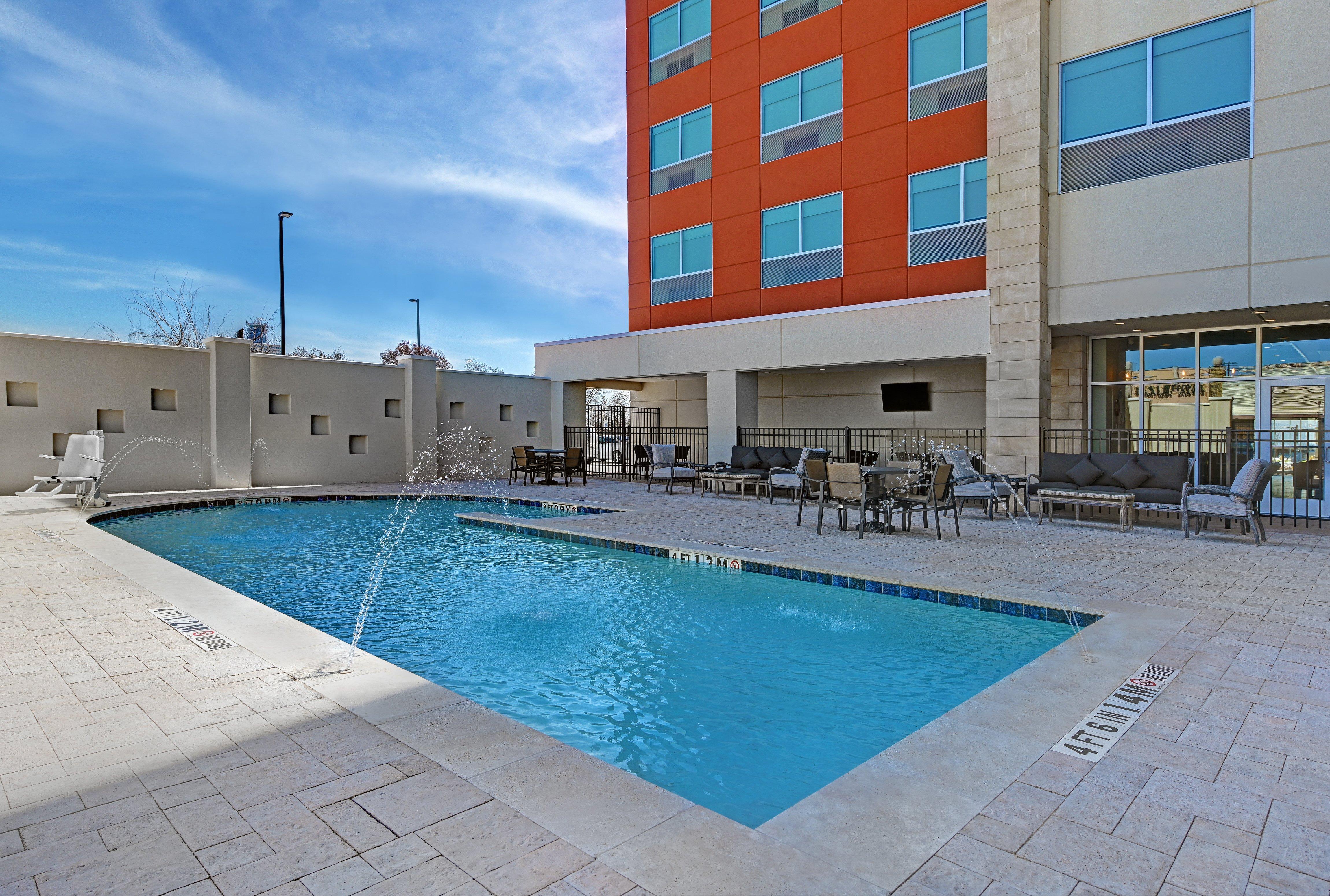 Holiday Inn Express & Suites Memorial - Citycentre, An Ihg Hotel Houston Exterior photo