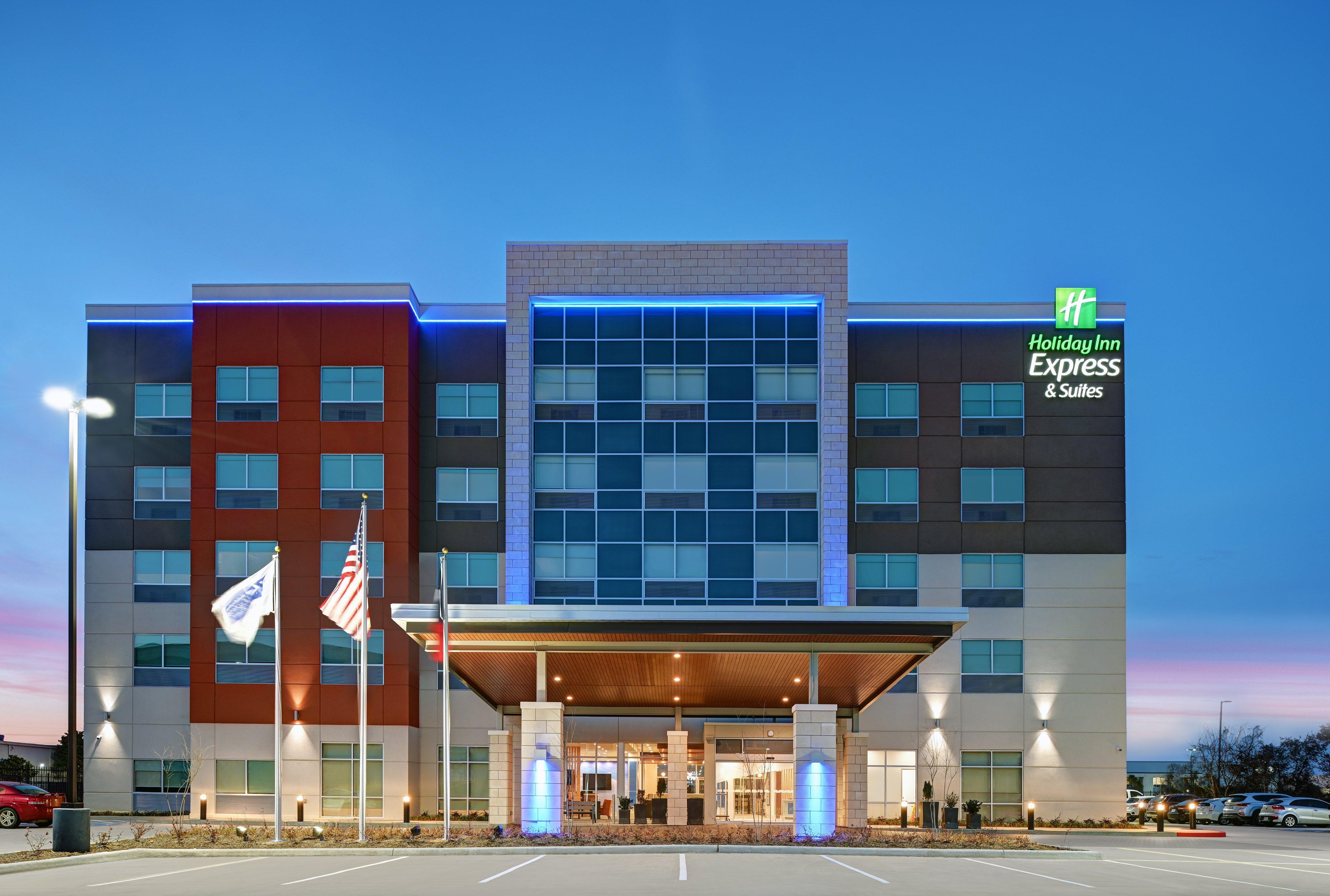 Holiday Inn Express & Suites Memorial - Citycentre, An Ihg Hotel Houston Exterior photo